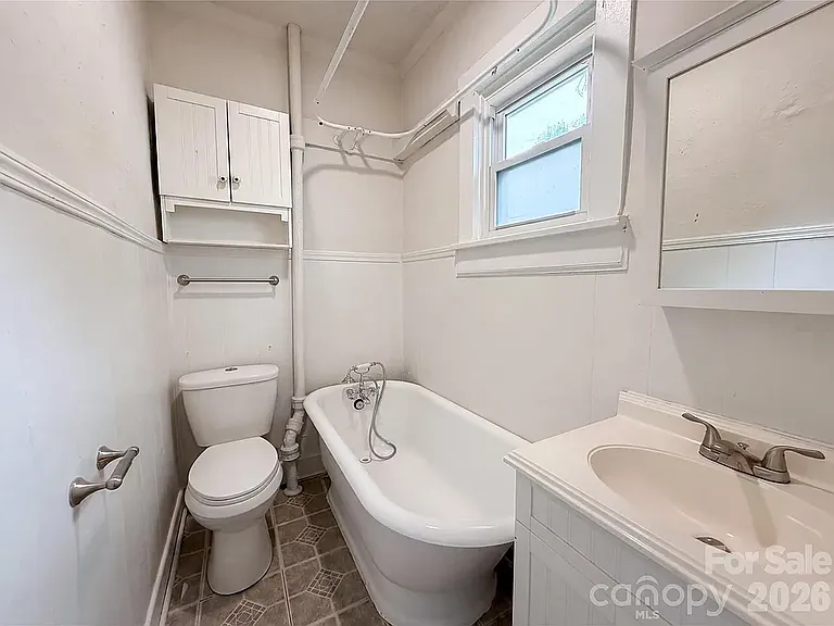 434 16th St — Photo 5