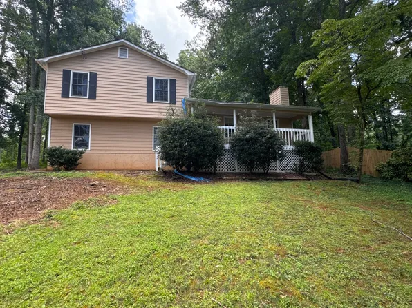 277 Acorn Tree Dr, Dallas, GA 30132