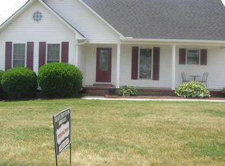 2833 Rhett Butler Dr, Louisville, TN 37777