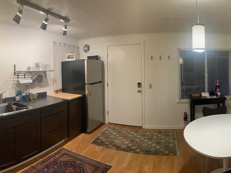 5825 Oberlin Ave NE — Photo 3