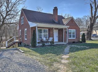 101 Lancer Rd, Kingsport, TN 37660