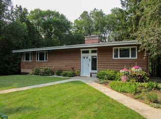 1315 Silver Creek Rd, Manitowoc, WI 54220