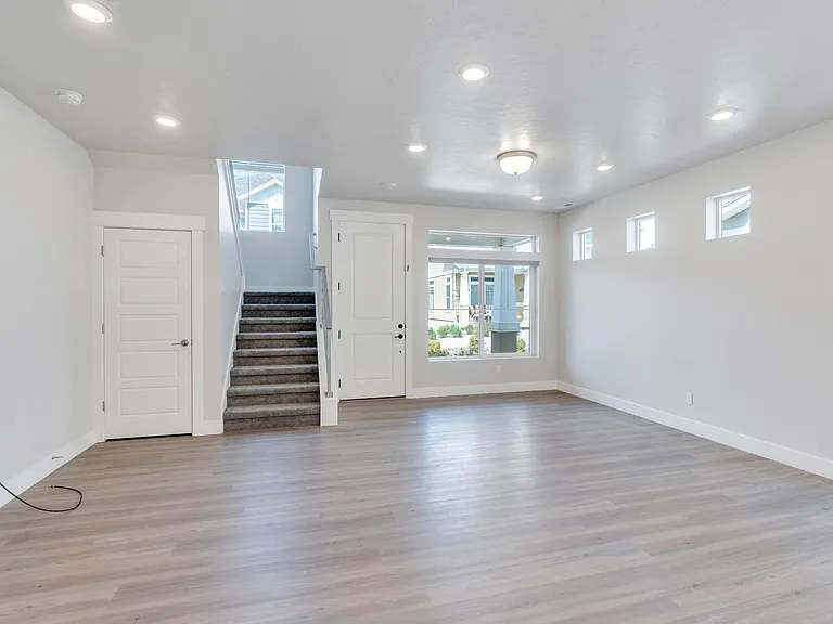 39 S Baker Spring Cv — Photo 6