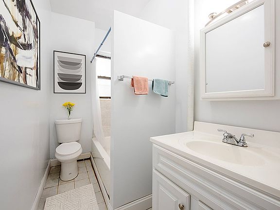 4th image of 1864-C Adam C Powell Blvd Unit 61