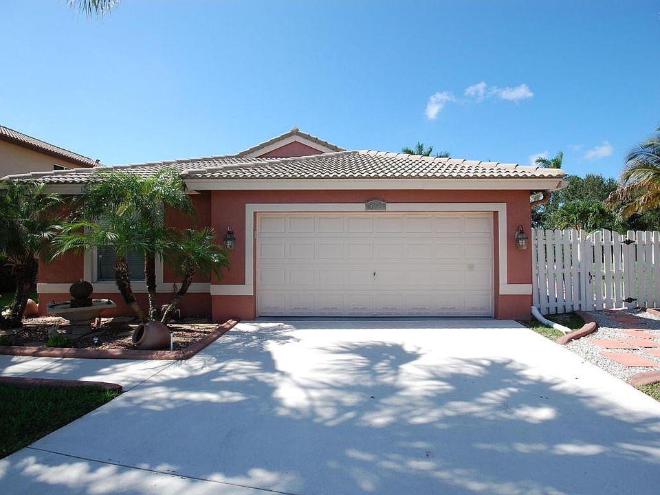1st image of 5073 Prairie Dunes Village Cir