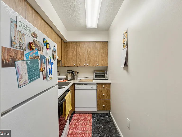 1420 Locust St #14H — Photo 3