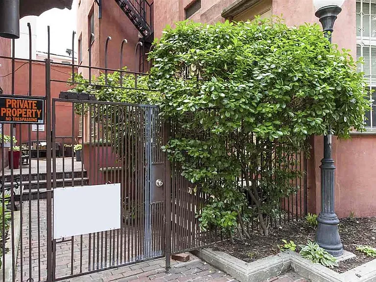 41 1st St #1 — Photo 8