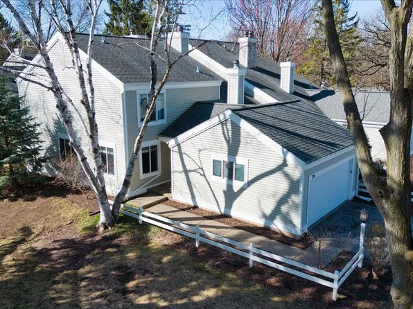 70 Oak Creek Trail, Madison, WI 53717