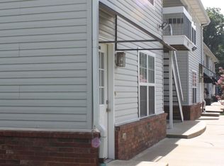 804 W Tahlequah St APT D, Siloam Springs, AR 72761