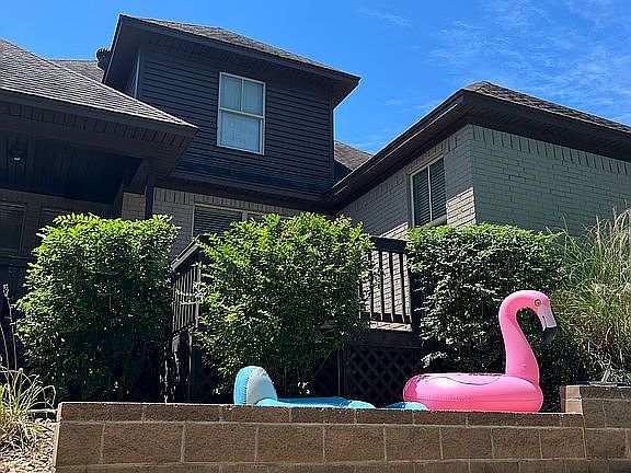 4th image of 4018 Robinwood Cir