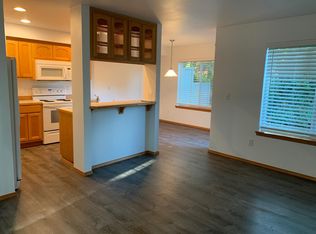 2012 228th St SE #B, Bothell, WA 98021