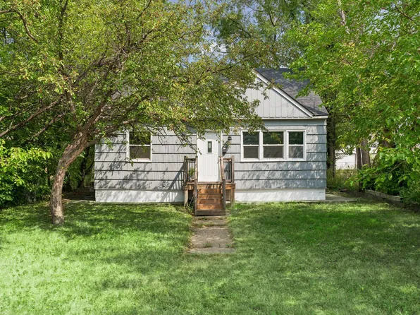 5149 University Ave NE, Columbia Heights, MN 55421