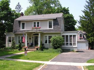 834 Forest Ave, Deerfield, IL 60015