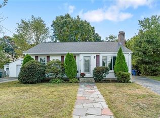 19 Gloria St, Pawtucket, RI 02861