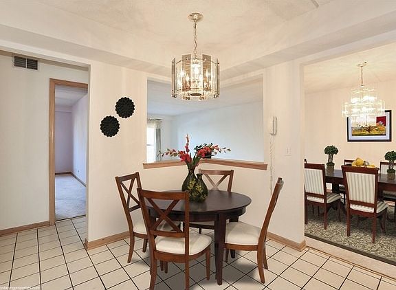4th image of 1600 E Thacker St APT 207