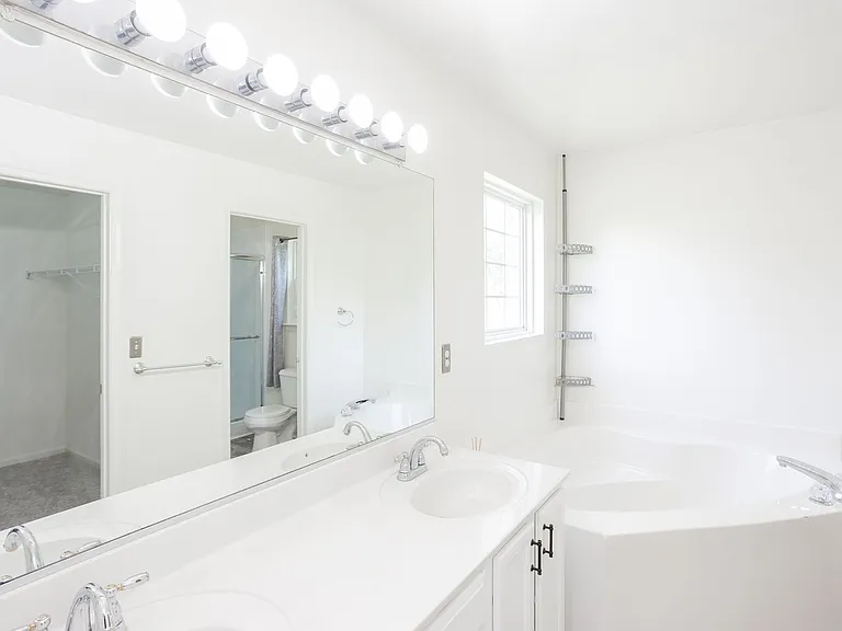5908 Eagle Point — Photo 10