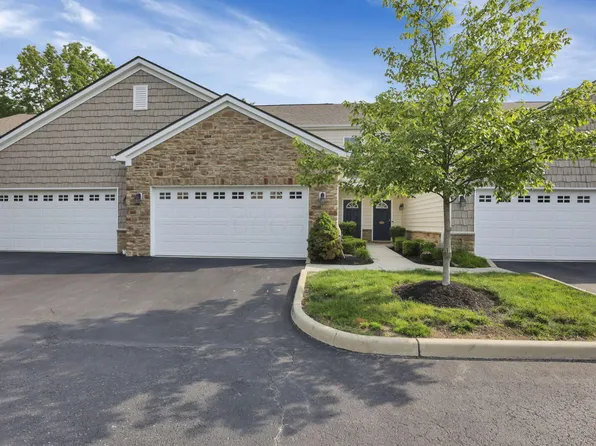 6220 Albany Brooke Dr, Westerville, OH 43081