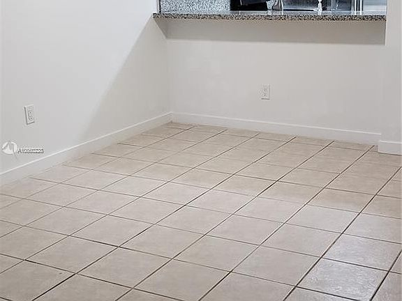 5th image of 15539 Miami Lakeway N APT 106-22
