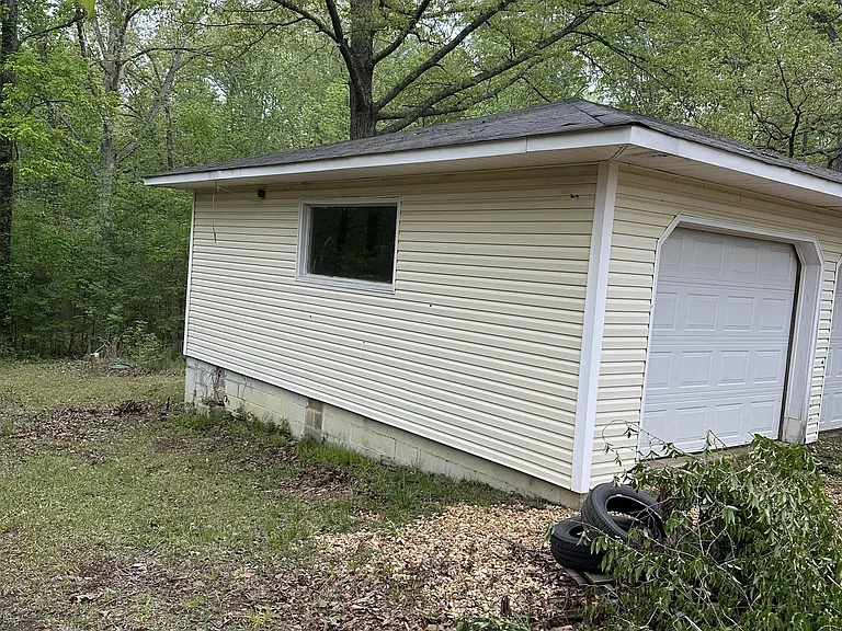 1109 County Road 1970 #1 — Photo 2