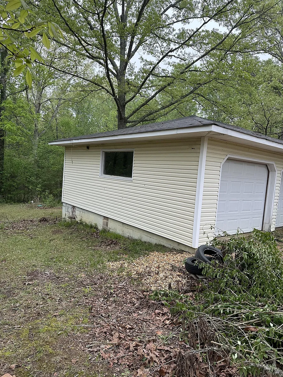 Building Photo - 1109 County Road 1970 #1