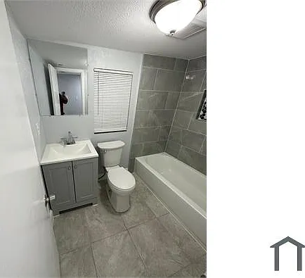 2267 Calvin St — Photo 13