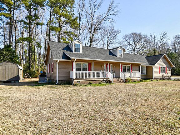 3rd image of 4935 Meadow St.