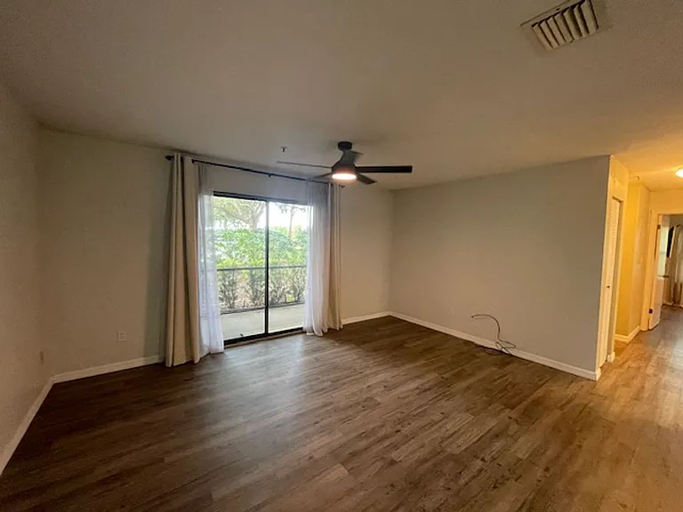 4028 Crockers Lake Blvd #711 — Photo 2