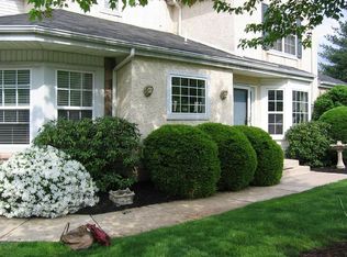 1306 Coventry Pointe Ln, Pottstown, PA 19465