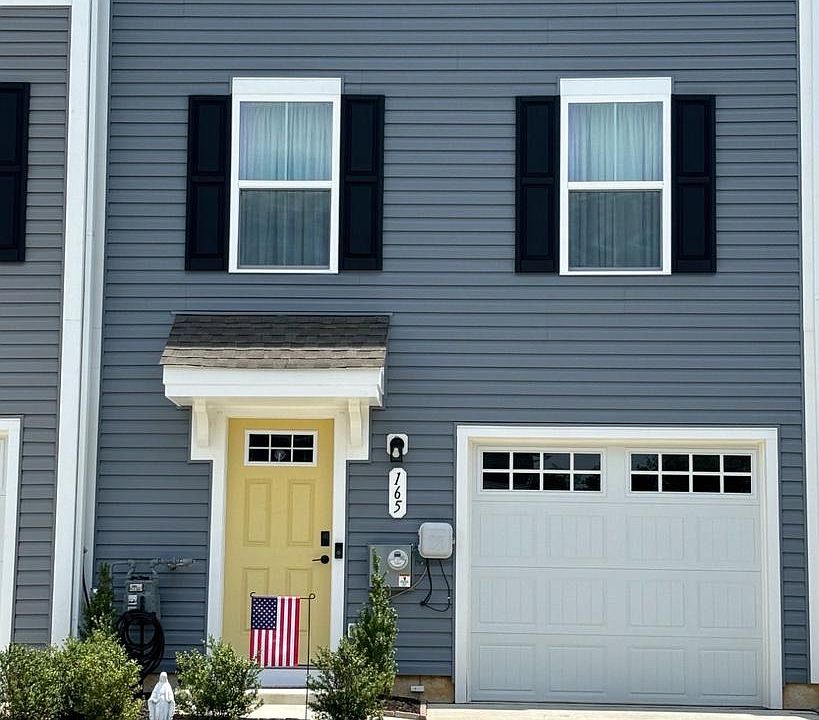 1st image of 165 Riley St
