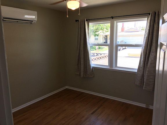 4th image of 5895 Panama Dr