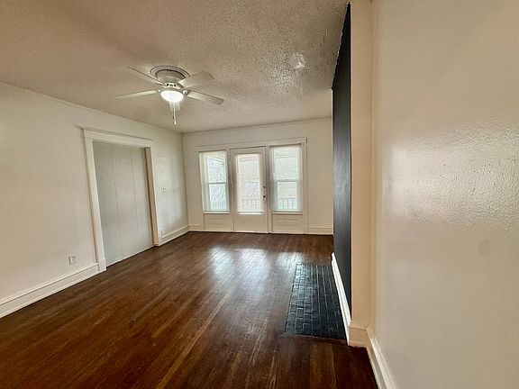 4th image of 3532 Troost Ave #3N