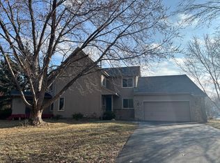 6725 131st St W, Apple Valley, MN 55124