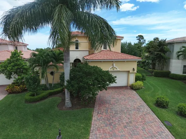 154 Viera Dr, Palm Beach Gardens, FL 33418