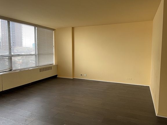 2nd image of 4800 S Chicago Beach Dr