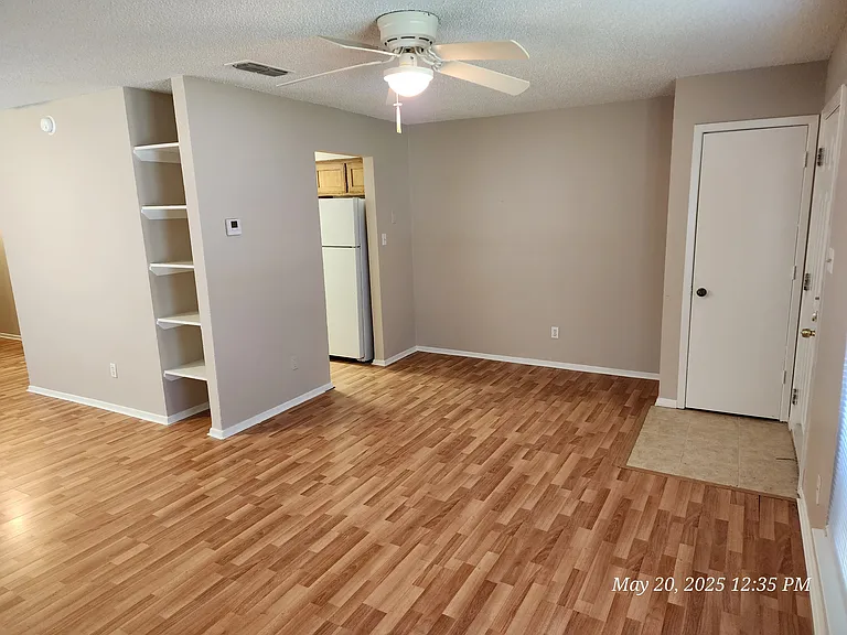 429 SW Thomas St #A — Photo 5