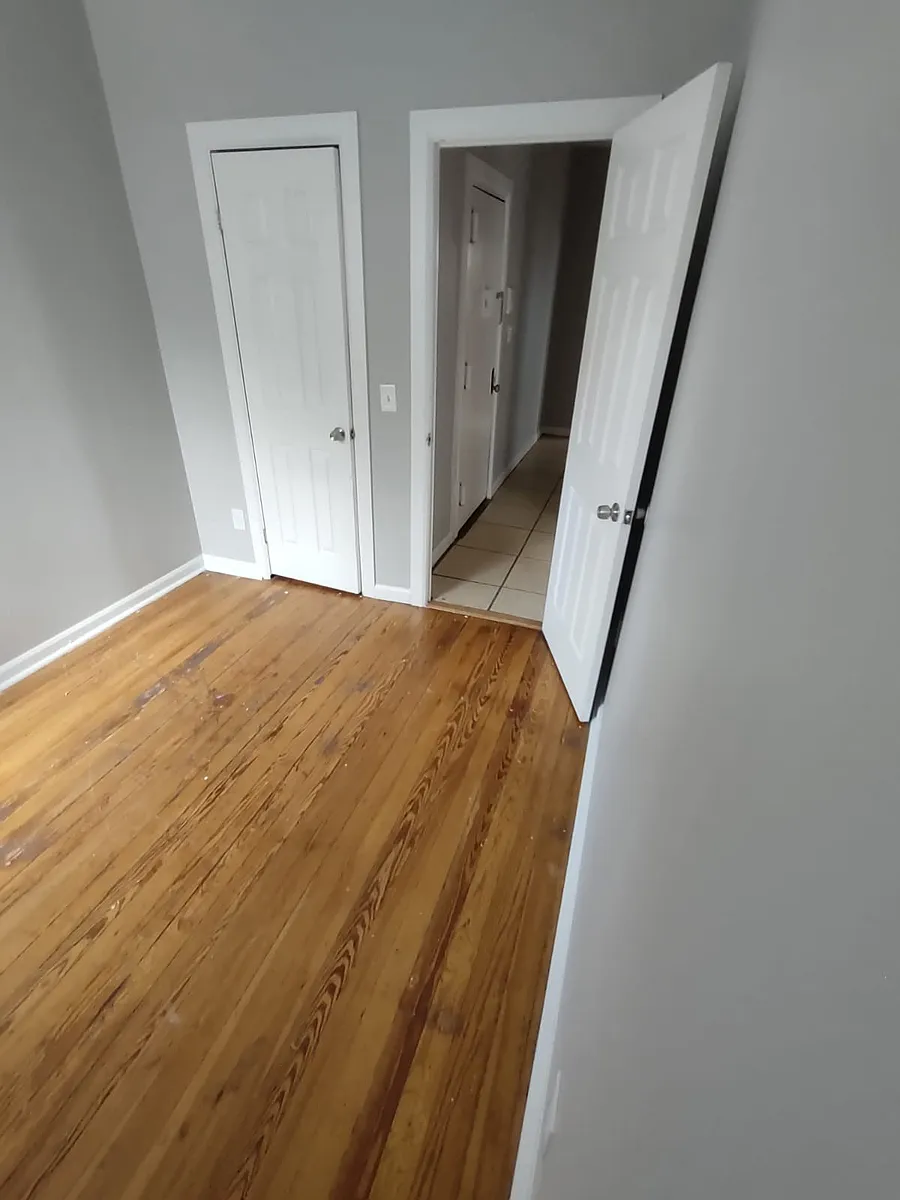 Room #1 - 74 Glenwood Ave #2N