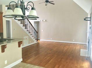 869 Satinwood Ct, Fayetteville, NC 28312
