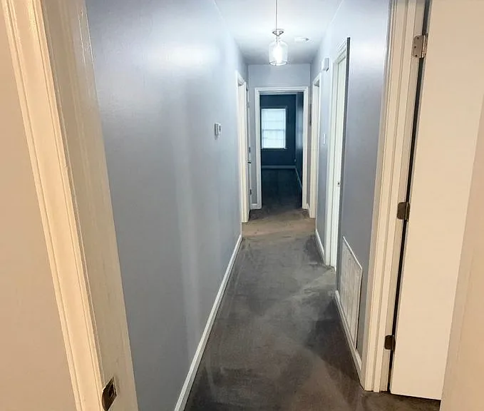 1904 Windsor Dr — Photo 10