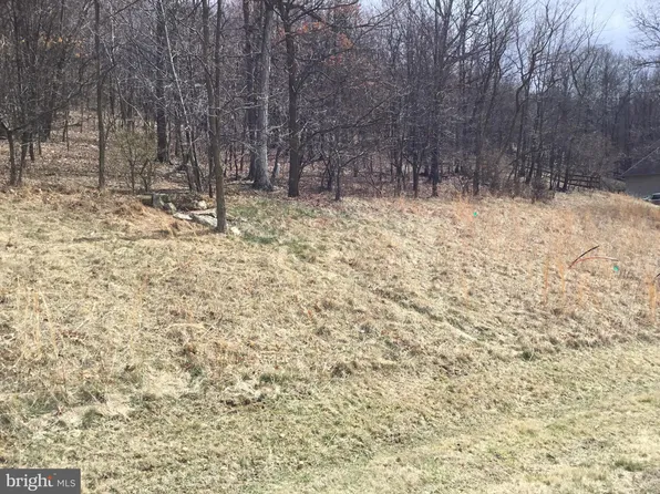 Weatherstone Dr #114, Waynesboro, PA 17268