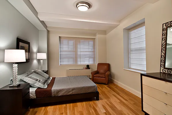 Sold by Maltz Auctions Inc | media 18