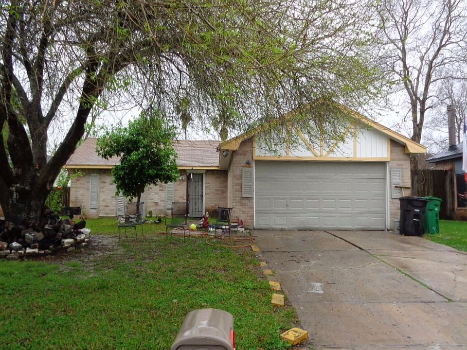 1st image of 15810 Gatebriar Dr