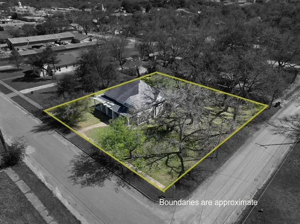 420 W Ross St, Hamilton, TX 76531