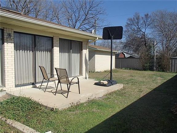 4th image of 621 Pinto Ln