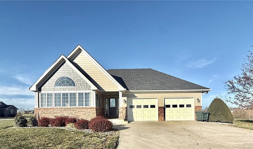 1st image of 25687 Magnolia Cir