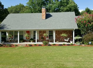 2007 Oak Dr, Muscle Shoals, AL 35661