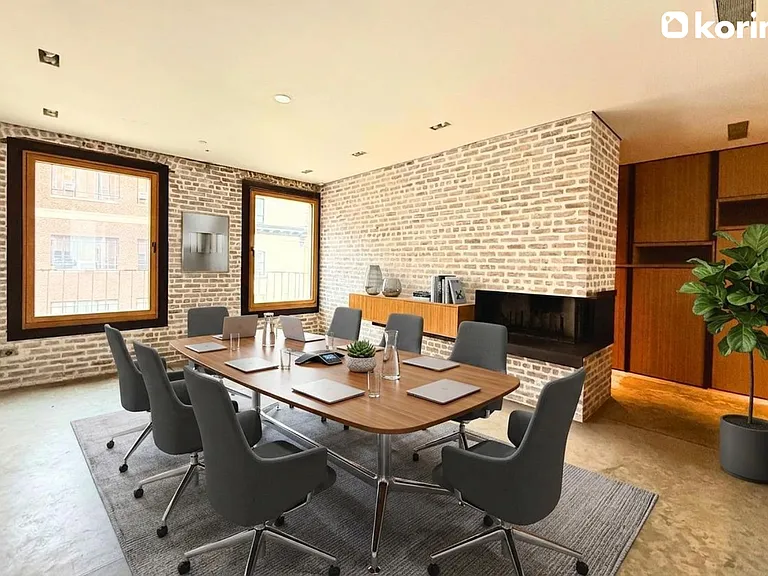 75 Warren St #R — Photo 26