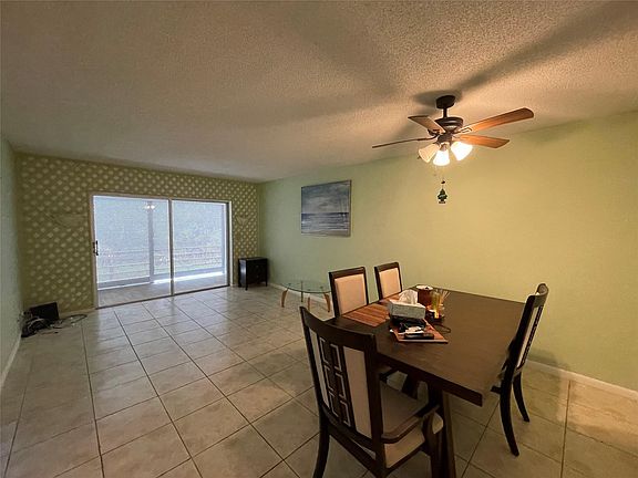 4th image of 2901 NW 46th Avenue #209