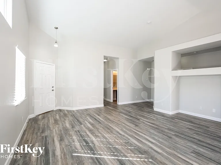 6138 Sydney Bay Ct — Photo 4