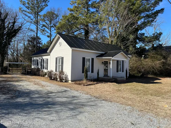 108 N Chestnut Street, Woodland, NC 27897