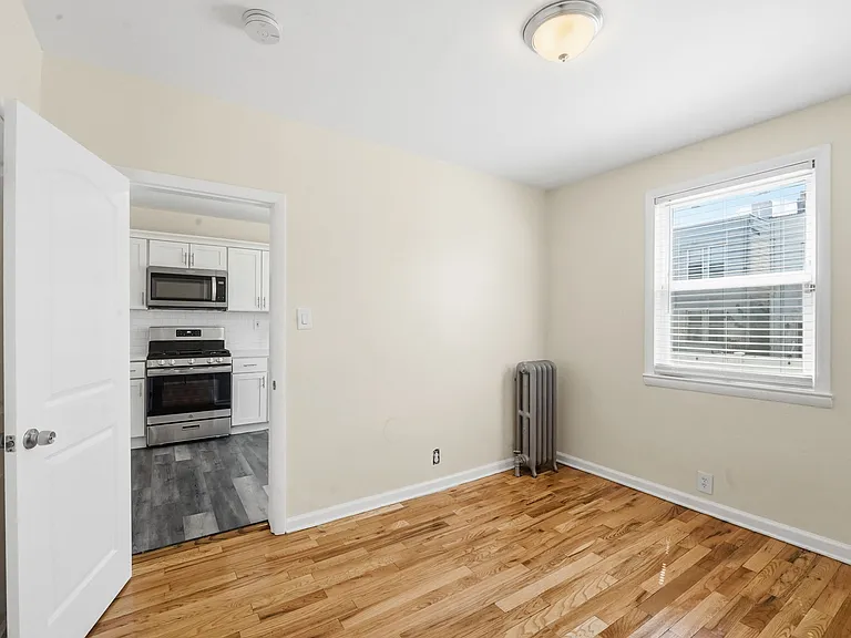 321 Lembeck Ave #1 — Photo 11
